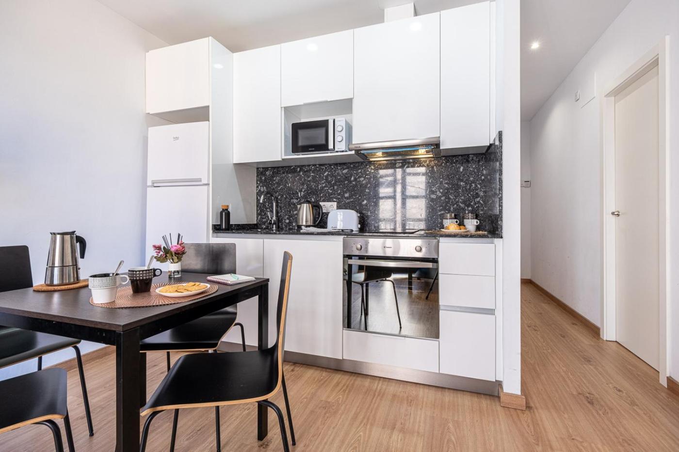 Tarragona Apartments المظهر الخارجي الصورة